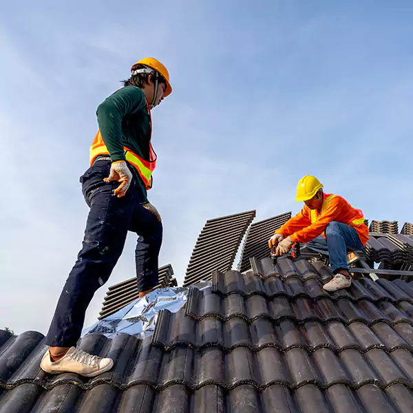 Why South Elgin, IL Property Owners Trust South Elgin Roofing Pro for Emergency Roof Repair?