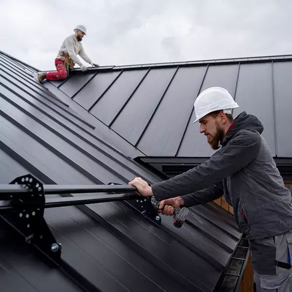 Why South Elgin Property Owners Choose South Elgin Roofing Pro for Metal Roof Repair?