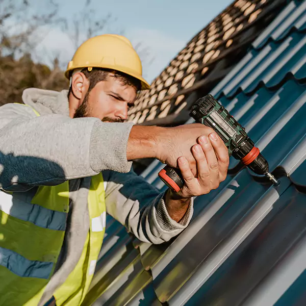 Why South Elgin Property Owners Choose South Elgin Roofing Pro for Metal Roof Replacement?